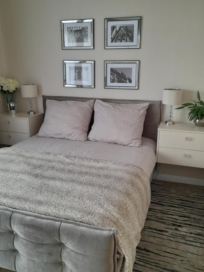 Beige Mood * Breslavia